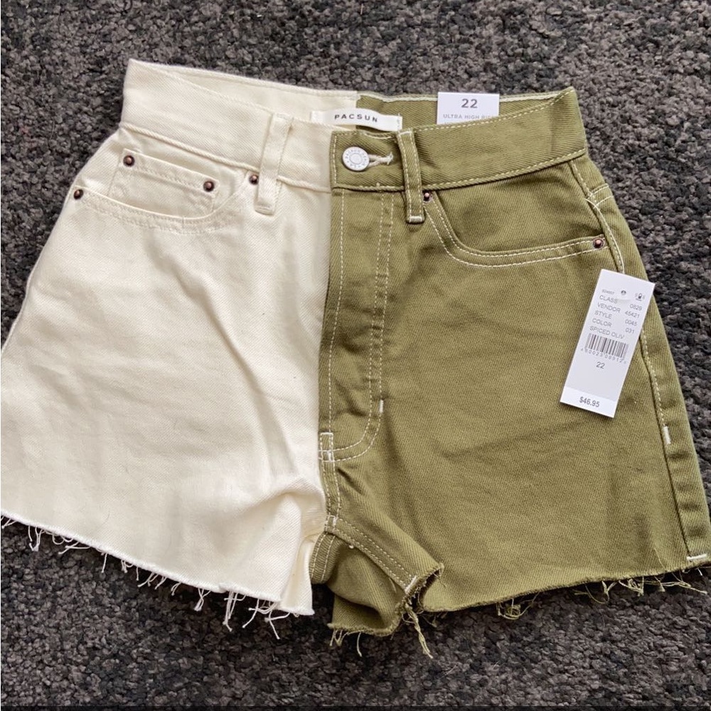 PacSun two-toned shorts size 22 (fits like a 23)